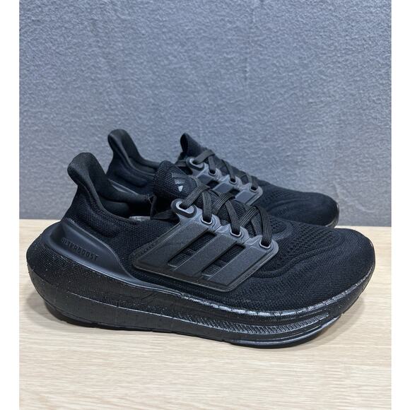 Adidas Ultraboost 22 Running Triple Black Athletic Shoes AG75166 Womens Size 7 - Picture 1 of 7